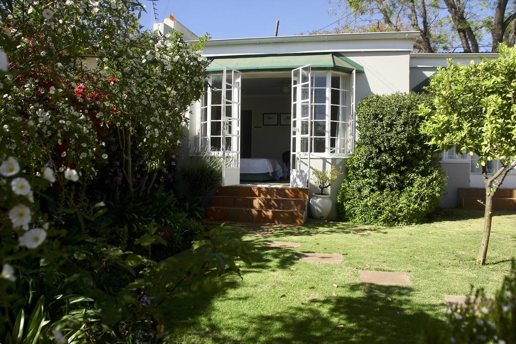 יוהנסבורג Melville Manor Guest House מראה חיצוני תמונה