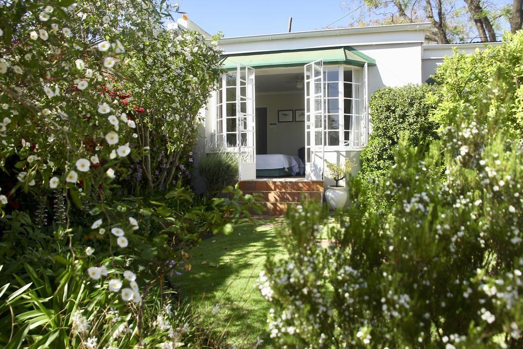 יוהנסבורג Melville Manor Guest House מראה חיצוני תמונה