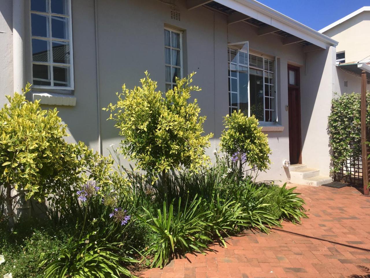 יוהנסבורג Melville Manor Guest House מראה חיצוני תמונה